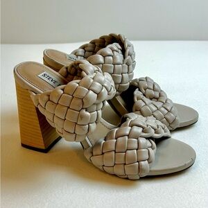 Steve Madden Women's Twisted Heeled Sandal, Bone 5.5 / Display Model